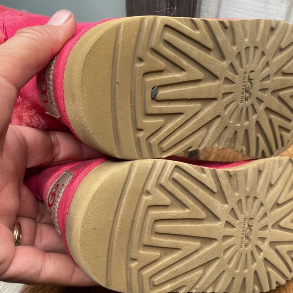 Kids little gril UGG winter boots size 3 check them out very nice thanks 🙏 - Picture 6 of 10